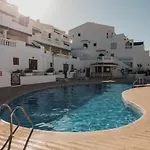 Confortable Estudio En Cristianos
